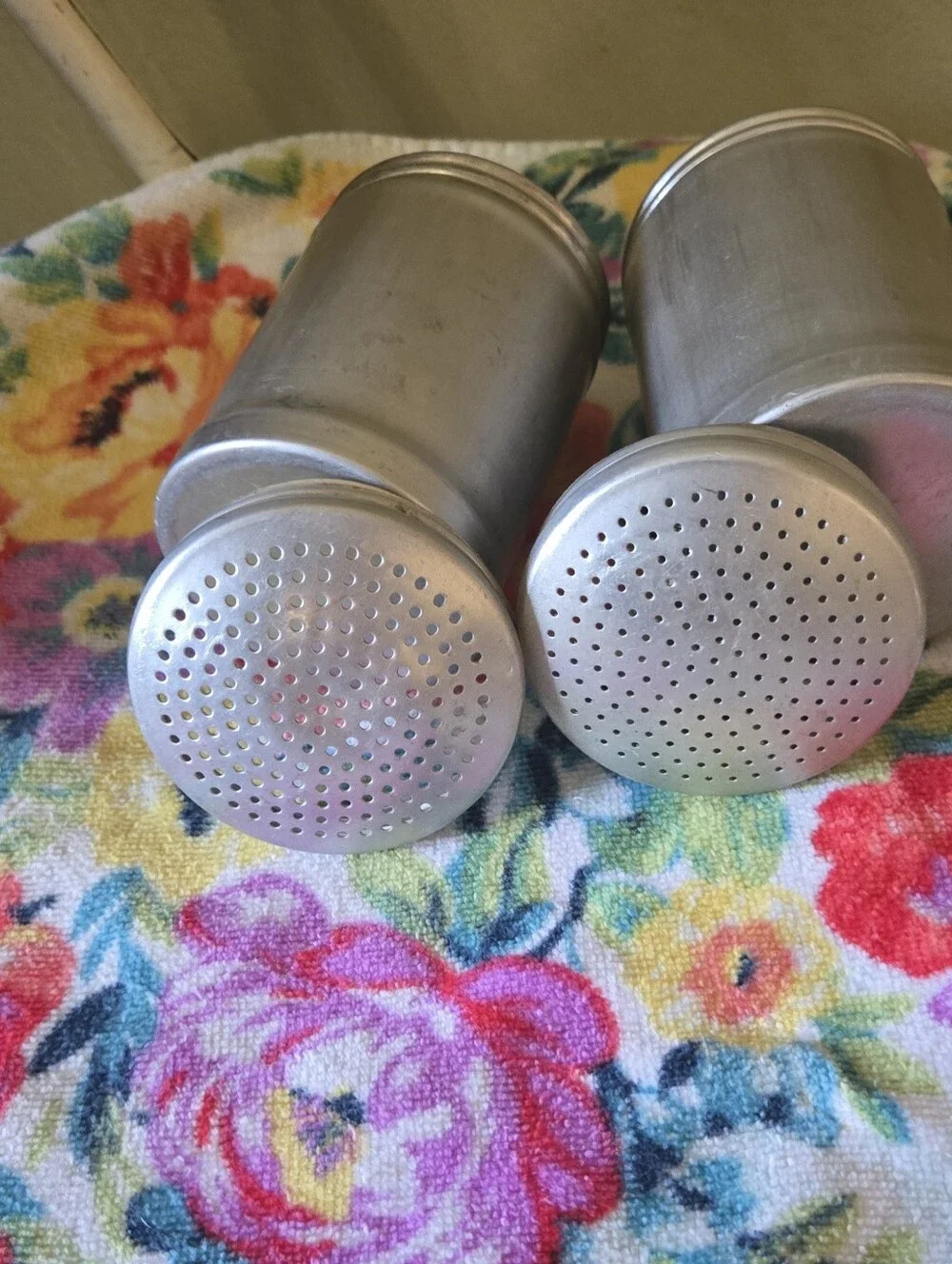 Vintage Aluminum Shaker Set with Handles - Kitchen Seasoning Dispensers